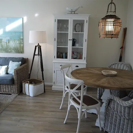 Апартаменты Strandperle 6 *